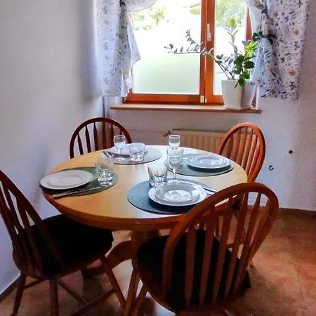 Apartment Plocka 15 *